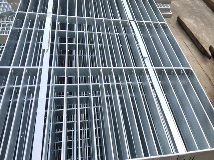 1650267096190031938.jpg 1984848156b982dcf57bdb91065347c.jpg