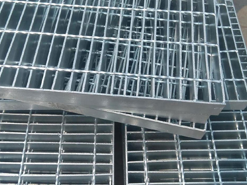 平臺踏步板包邊焊縫的質(zhì)量要求